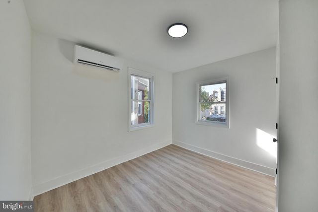 1725 W JUNIATA ST, Philadelphia, PA 19140