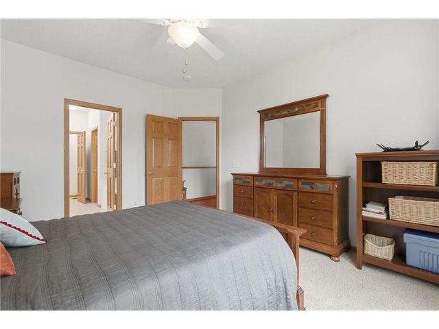 10812 Thone Circle, Woodbury, MN 55129