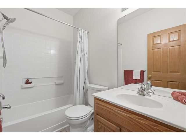 10812 Thone Circle, Woodbury, MN 55129