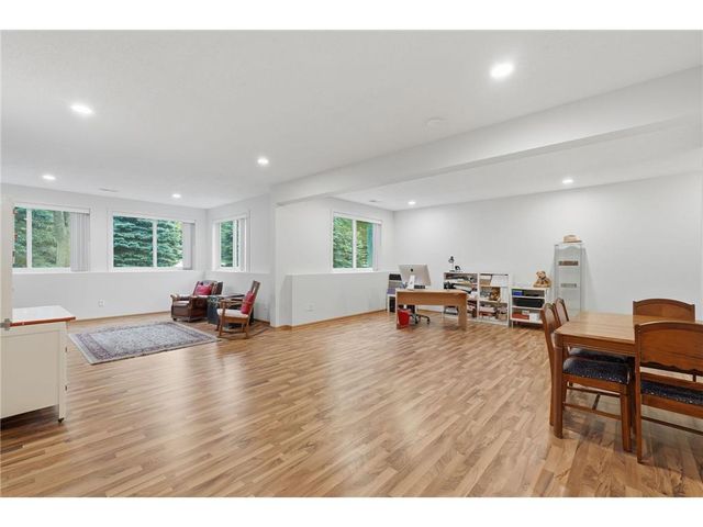 10812 Thone Circle, Woodbury, MN 55129