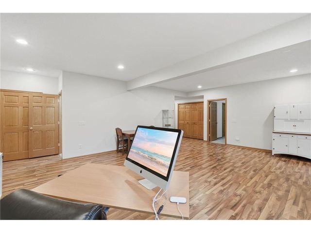 10812 Thone Circle, Woodbury, MN 55129