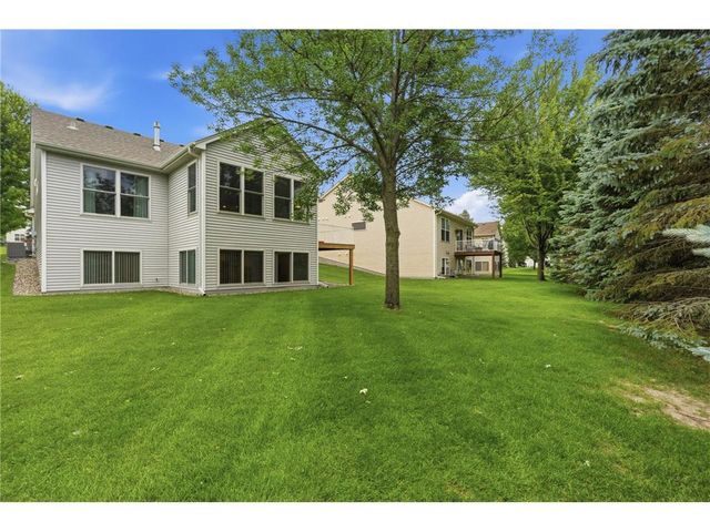 10812 Thone Circle, Woodbury, MN 55129