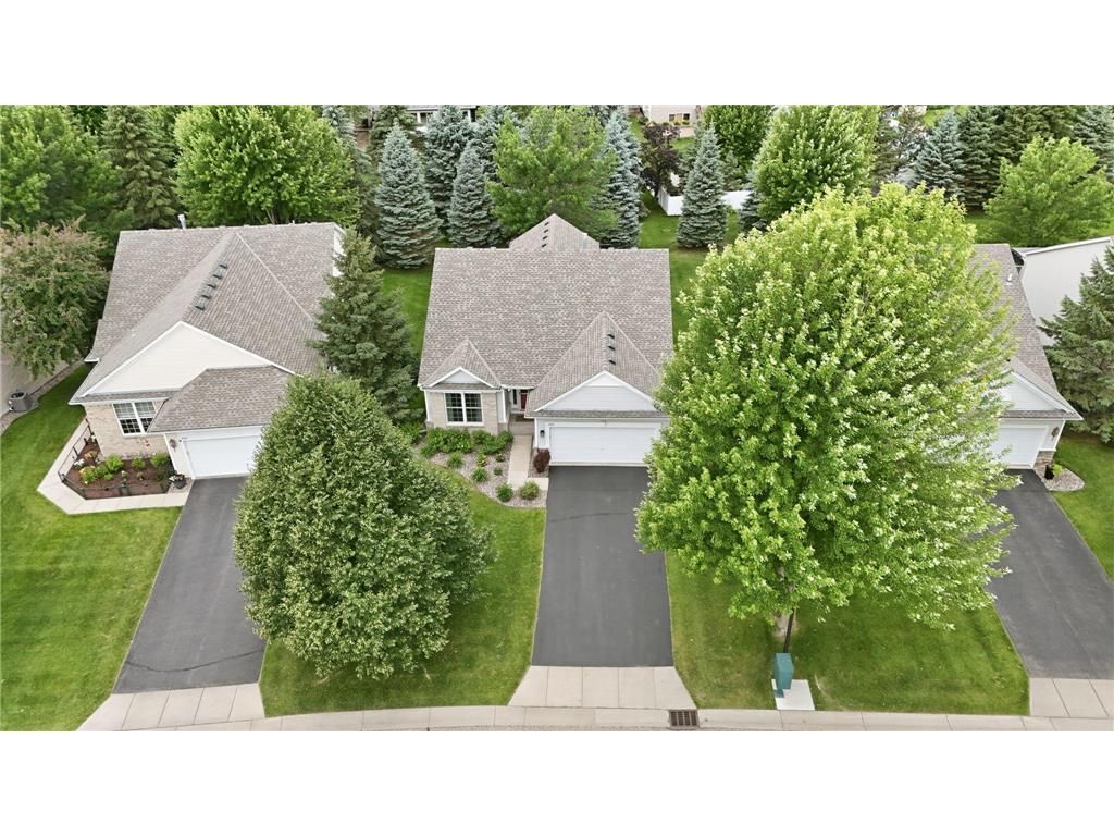 10812 Thone Circle, Woodbury, MN 55129