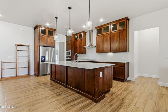 12329 SUGDEN Road, Clint, TX 79836