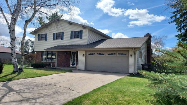 15415 W Fenway DRIVE, New Berlin, WI 53151