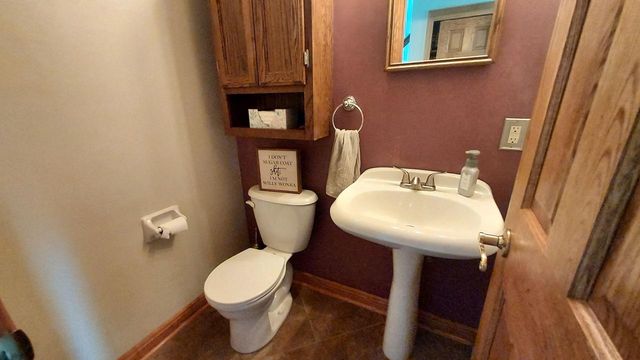 15415 W Fenway DRIVE, New Berlin, WI 53151