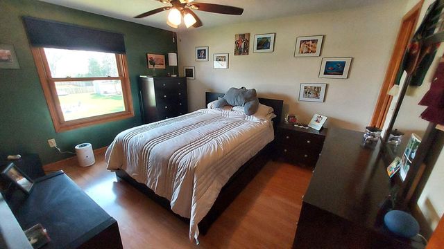 15415 W Fenway DRIVE, New Berlin, WI 53151
