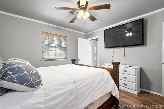 1801 S Santa Fe Avenue, Bartlesville, OK 74003