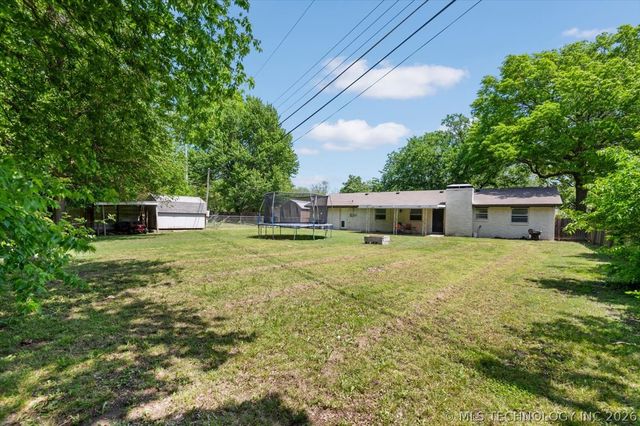 1801 S Santa Fe Avenue, Bartlesville, OK 74003