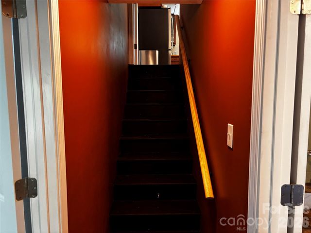 2879 Chandler Creek Road, Mars Hill, NC 28754