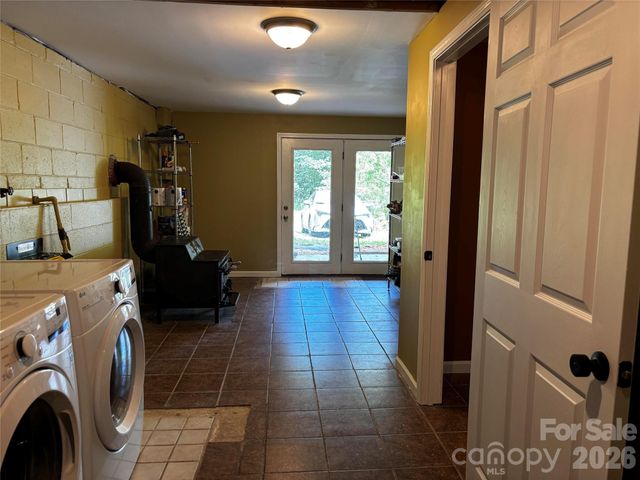2879 Chandler Creek Road, Mars Hill, NC 28754