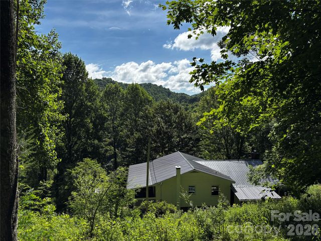 2879 Chandler Creek Road, Mars Hill, NC 28754