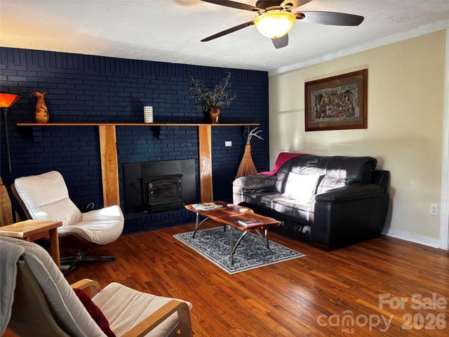 2879 Chandler Creek Road, Mars Hill, NC 28754