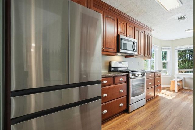 2885 Cressington Bend NW, Kennesaw, GA 30144