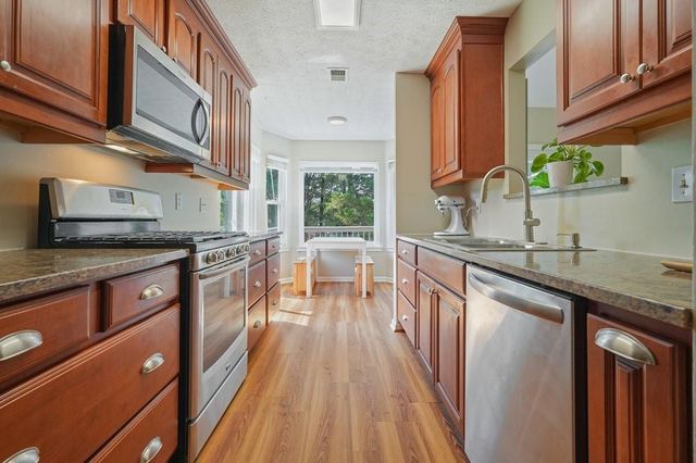2885 Cressington Bend NW, Kennesaw, GA 30144
