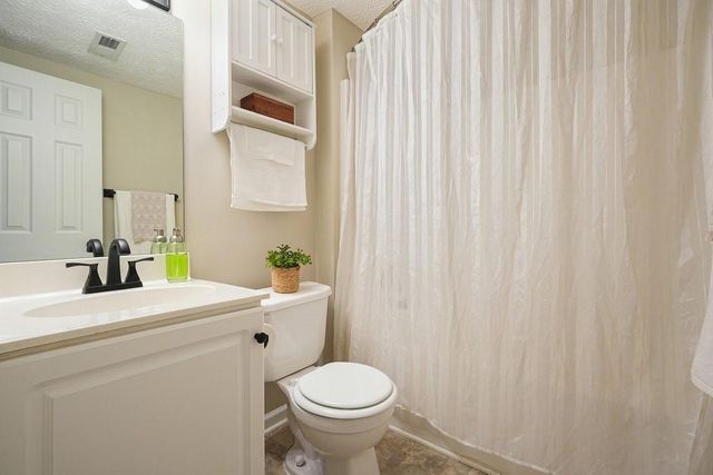 2885 Cressington Bend NW, Kennesaw, GA 30144