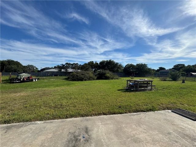 349 Yorktown Blvd, Corpus Christi, TX 78418