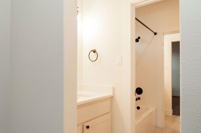 15805 County Road 268, East Bernard, TX 77435