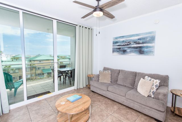 1517 SE Miracle Strip Parkway 403, Fort Walton Beach, FL 32548