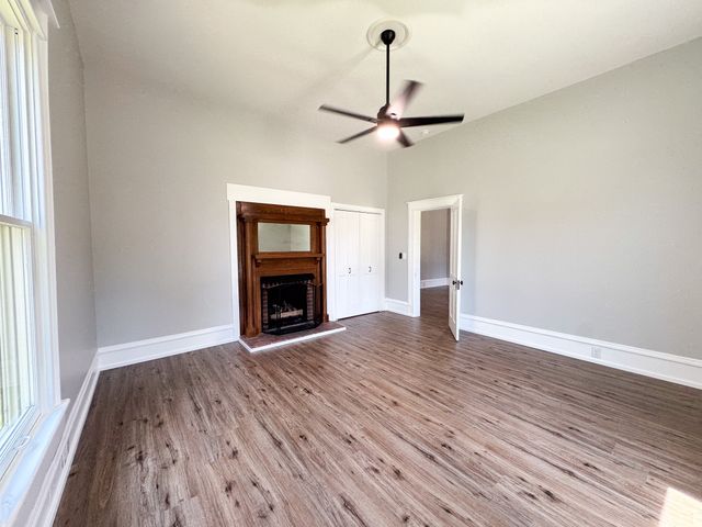 203 College St, Portland, TN 37148