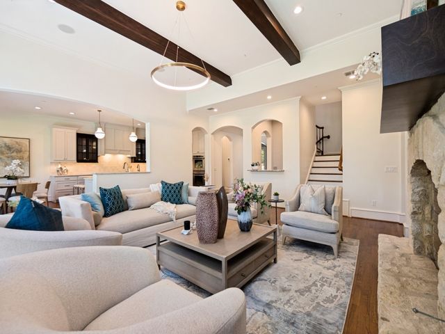 6704 Northwood Road, Dallas, TX 75225