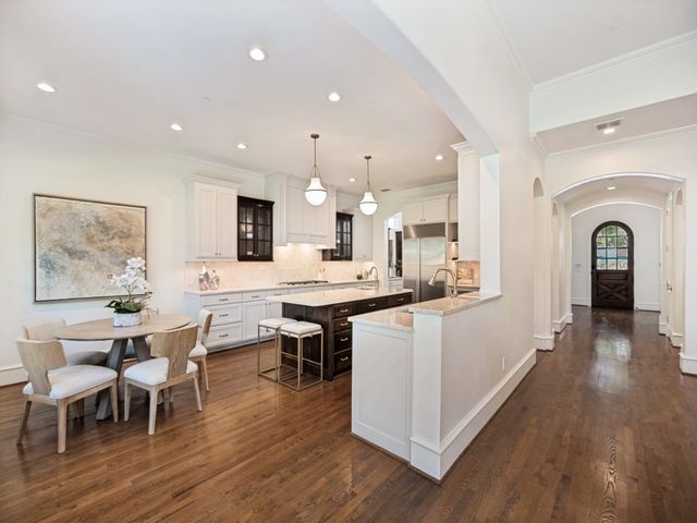 6704 Northwood Road, Dallas, TX 75225