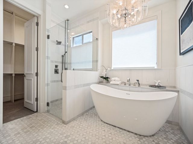 6704 Northwood Road, Dallas, TX 75225