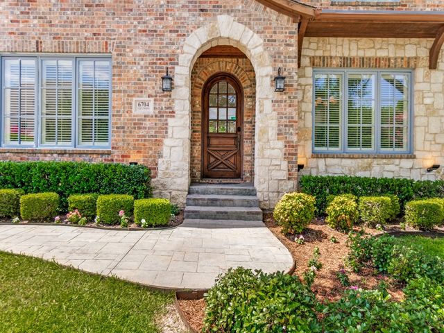 6704 Northwood Road, Dallas, TX 75225