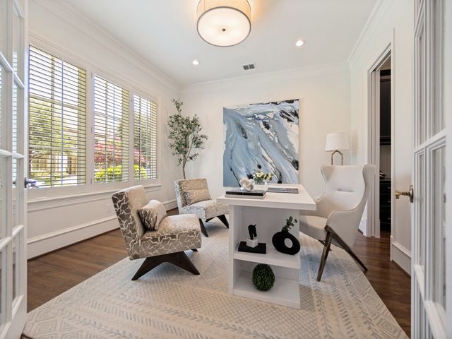 6704 Northwood Road, Dallas, TX 75225