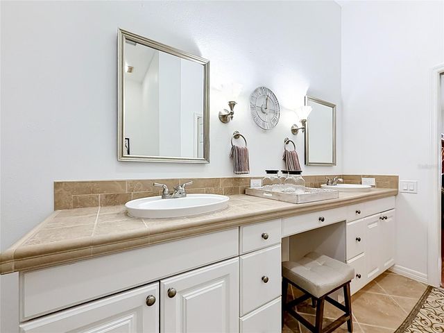 6042 TOPSAIL ROAD, Lady Lake, FL 32159