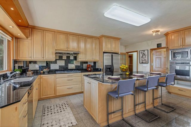 440 Cold Springs Rd, Angwin, CA 94508