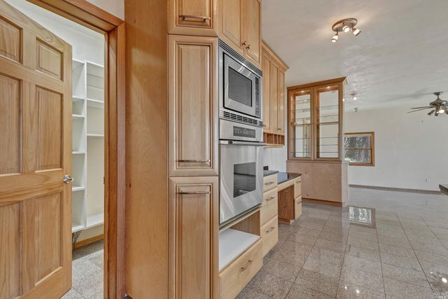 440 Cold Springs Rd, Angwin, CA 94508