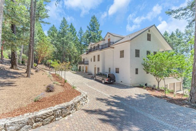 440 Cold Springs Rd, Angwin, CA 94508