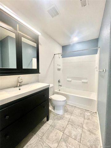 2146 Creekridge Point, Colorado Springs, CO 80910