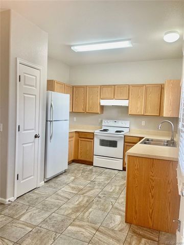 2146 Creekridge Point, Colorado Springs, CO 80910