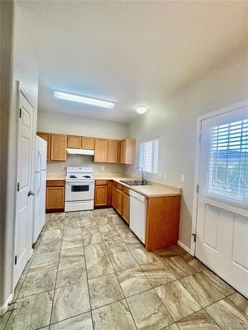 2146 Creekridge Point, Colorado Springs, CO 80910