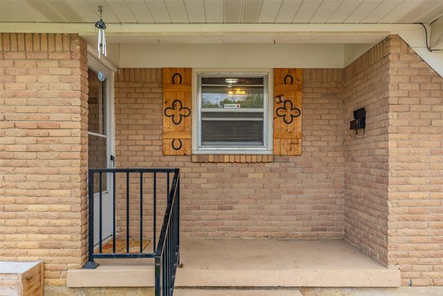 1808 W College Street, Sherman, TX 75092