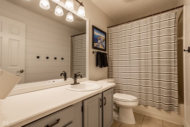 815 Grace Drive, Carmel, IN 46032