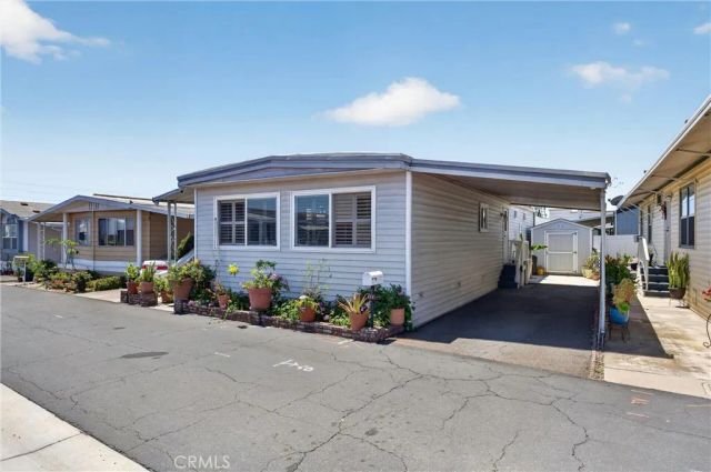 15621 Beach Blvd Spc 127, Westminster, CA 92683