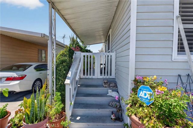15621 Beach Blvd Spc 127, Westminster, CA 92683