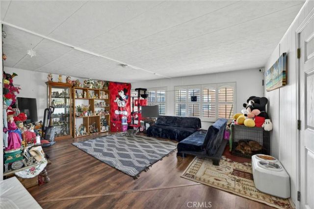 15621 Beach Blvd Spc 127, Westminster, CA 92683