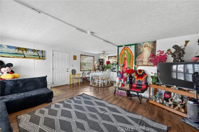 15621 Beach Blvd Spc 127, Westminster, CA 92683