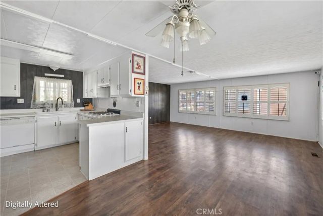 15621 Beach Blvd Spc 127, Westminster, CA 92683