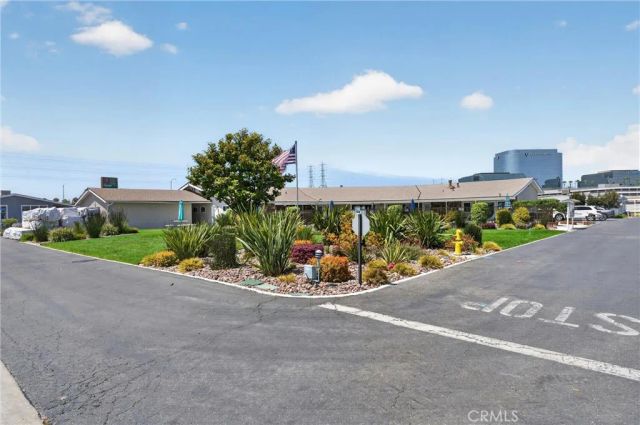 15621 Beach Blvd Spc 127, Westminster, CA 92683