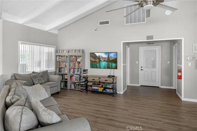 15621 Beach Blvd Spc 127, Westminster, CA 92683