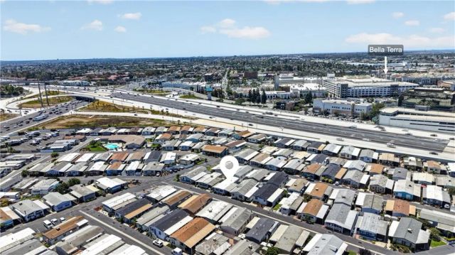 15621 Beach Blvd Spc 127, Westminster, CA 92683