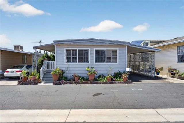 15621 Beach Blvd Spc 127, Westminster, CA 92683