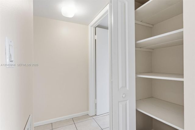 10425 SW 112th Ave 302, Miami, FL 33176