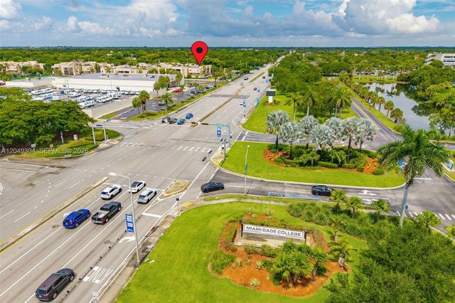 10425 SW 112th Ave 302, Miami, FL 33176