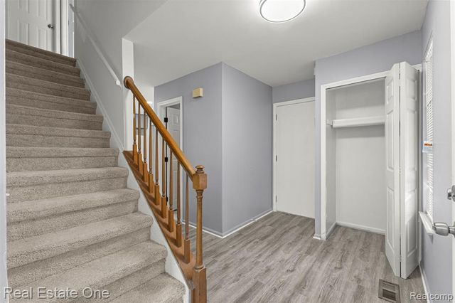 7985 Faircrest Drive, Ypsilanti, MI 48197